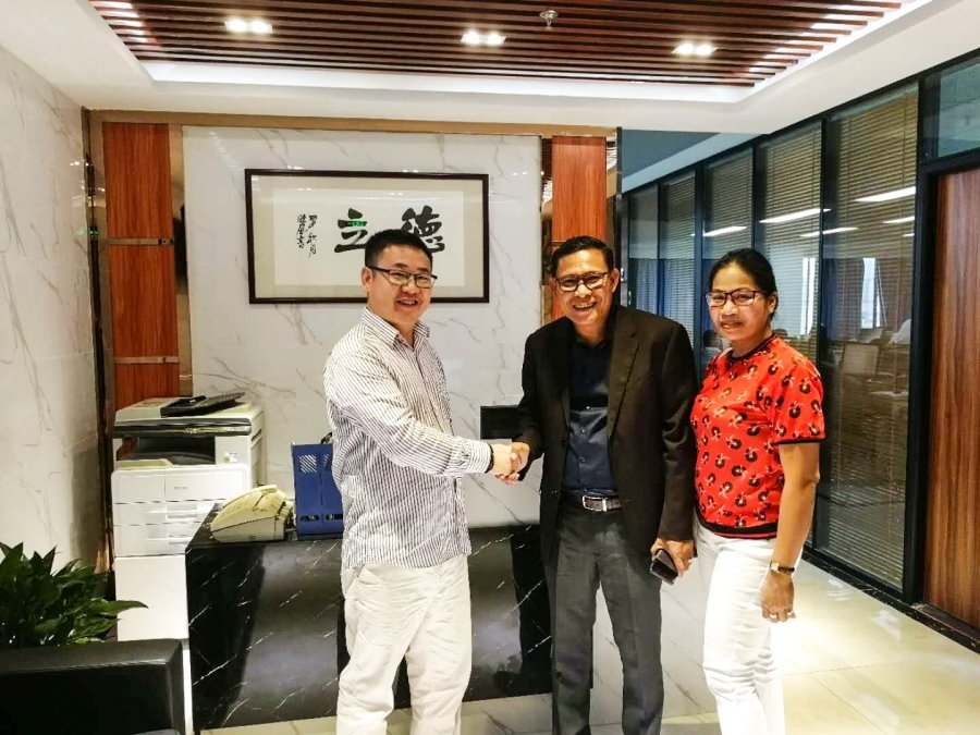 Customer visit and certificate 2